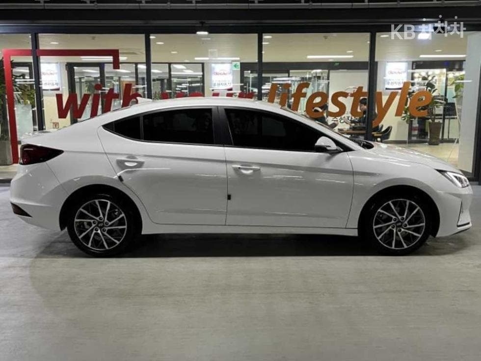Hyundai The New (facelift) Avante (Elantra) ADSmartstream G1.6 Smart - 3