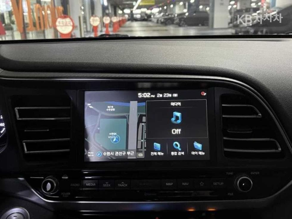 Hyundai The New (facelift) Avante (Elantra) ADSmartstream G1.6 Smart - 13