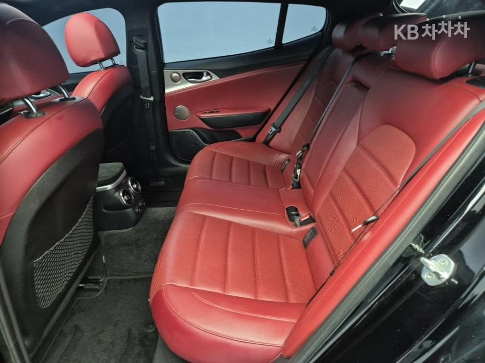 Киа Stinger3.3 Турбо 4x4 GT - 12