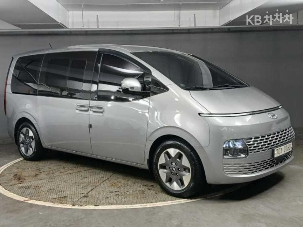 Hyundai Staria2.2 Tourer 11 AWD Modern - 3