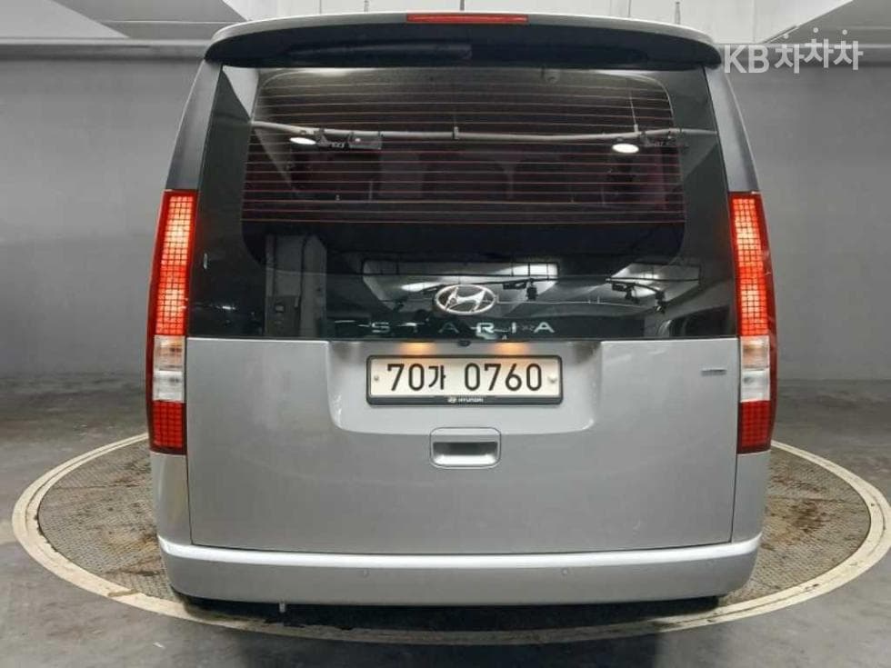 Hyundai Staria2.2 Tourer 11 AWD Modern - 5