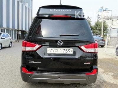 KG Mobility 코란도 투리스모11-seater 4WD 샤토 하이루프 - 4