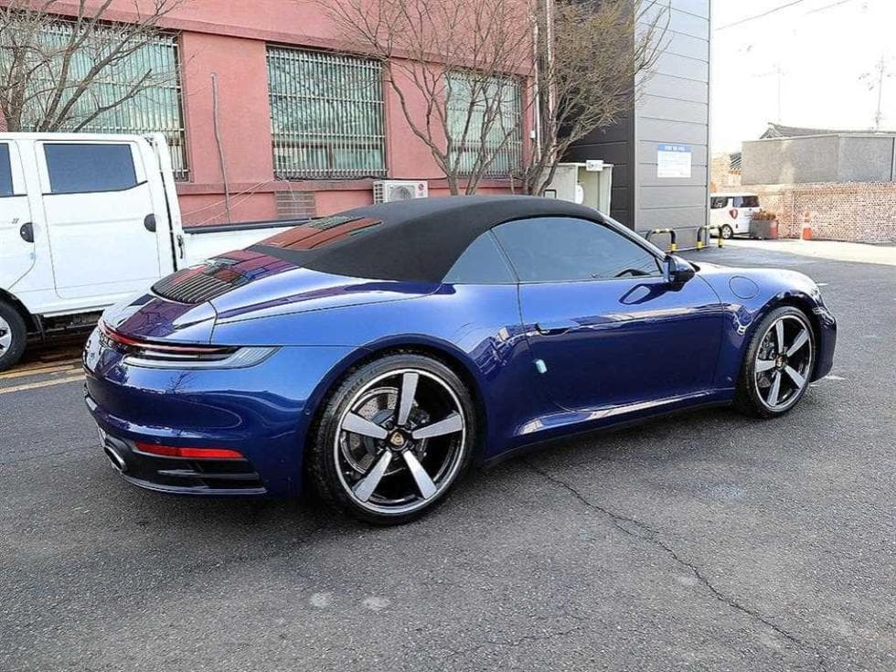 Porsche 911(992)Carrera 4 Cabriolet - 4
