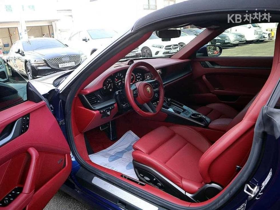 Porsche 911(992)Carrera 4 Cabriolet - 6