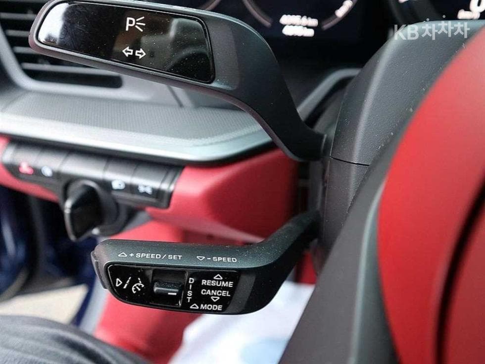 Porsche 911(992)Carrera 4 Cabriolet - 11