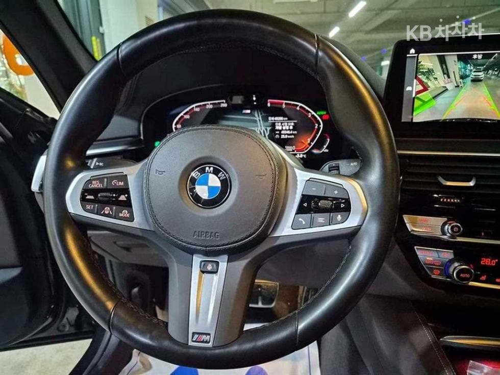 BMW 올New5 Series (G30)523d M Sport - 8