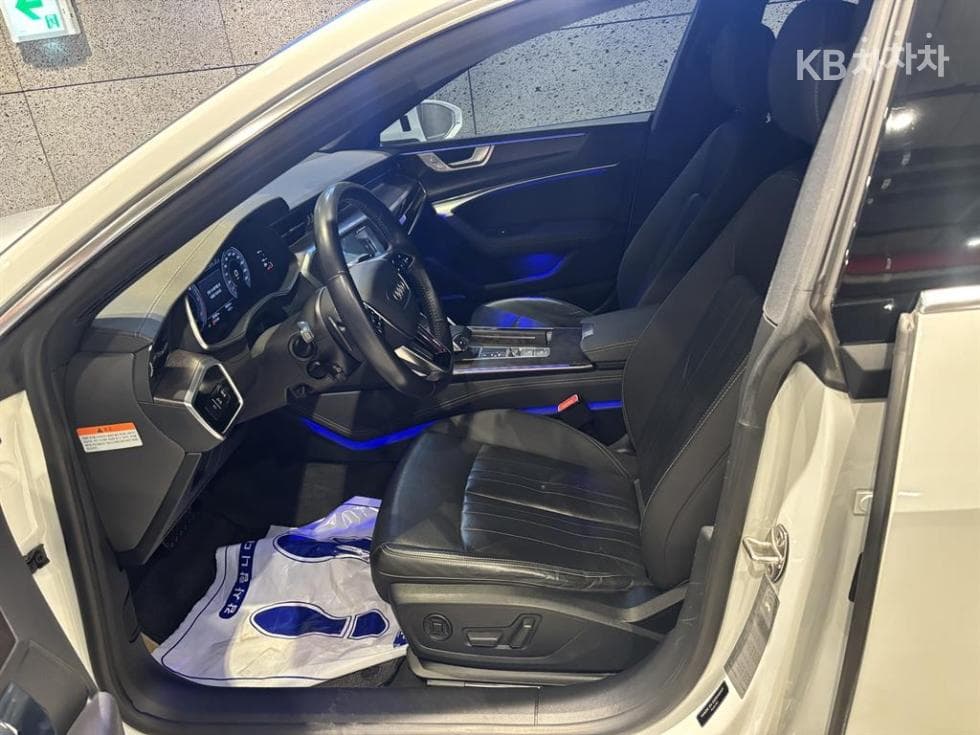 Audi A7(4K8)45 Turbo Diesel Injection Quattro Premium - 5