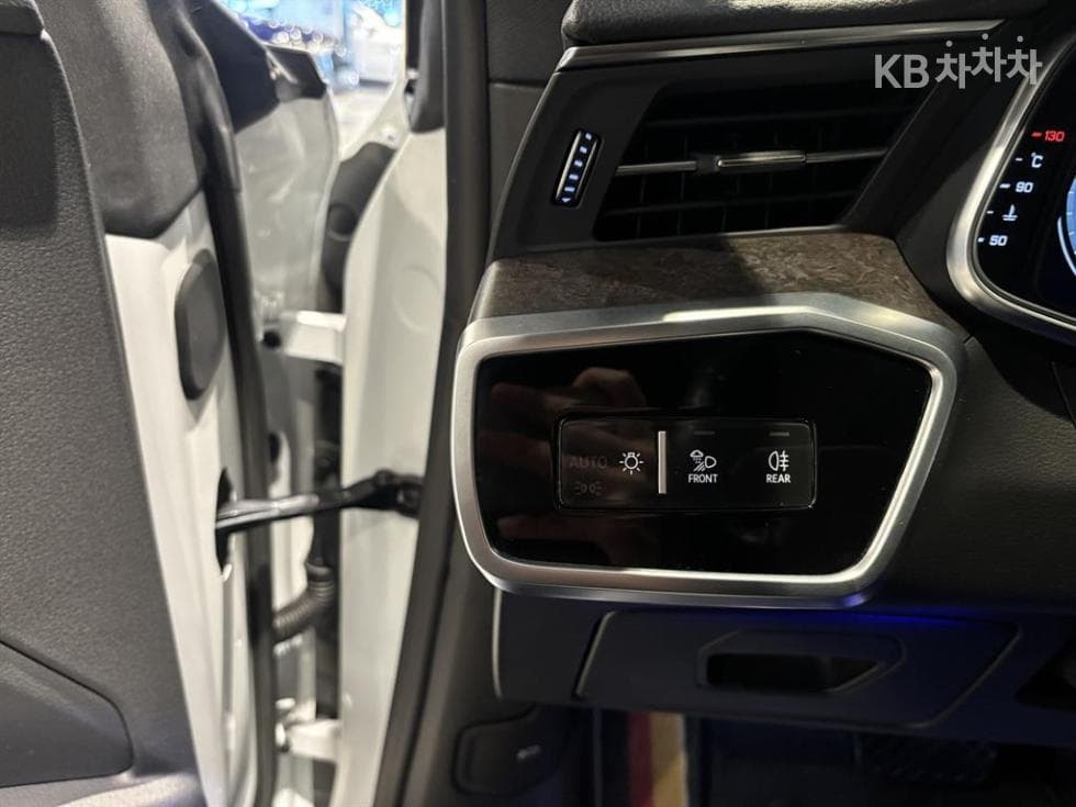 Audi A7(4K8)45 Turbo Diesel Injection Quattro Premium - 8