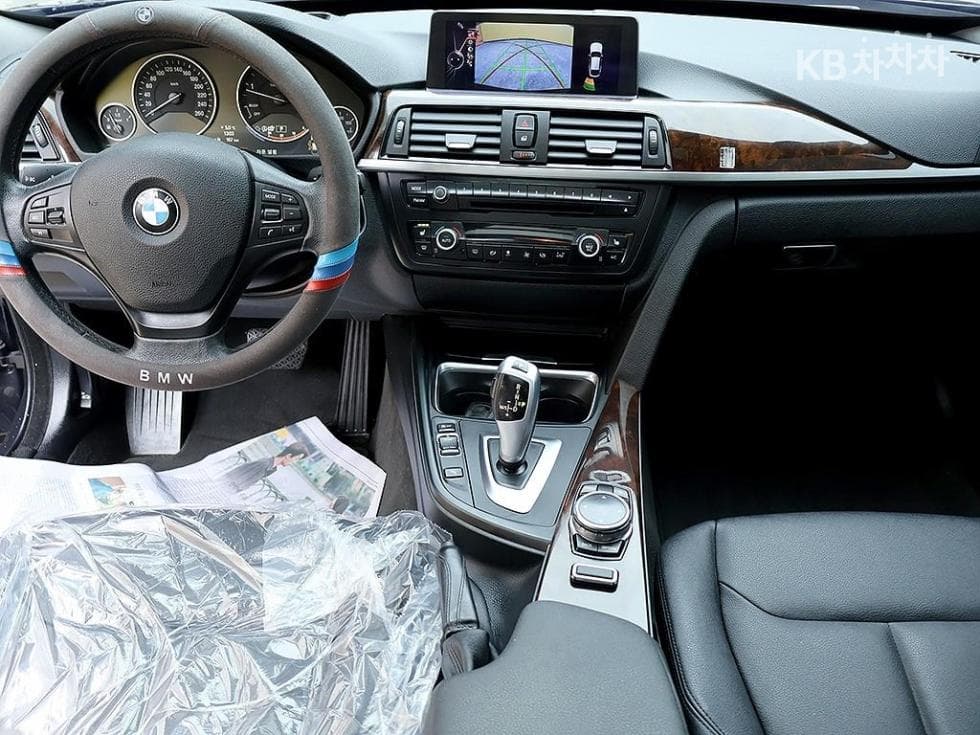 BMW Gran Turismo3 Series GT 320d F34 xDrive - 5