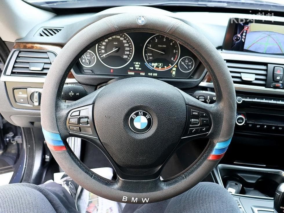 BMW Gran Turismo3 Series GT 320d F34 xDrive - 8