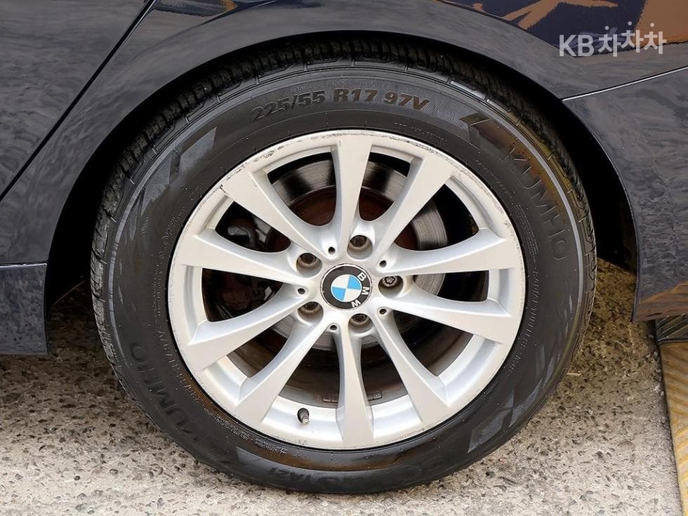 BMW Gran Turismo3 Series GT 320d F34 xDrive - 19