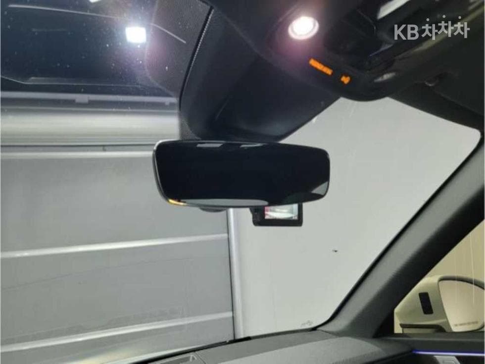BMW New5 Series(G60)520i M Sport - 20