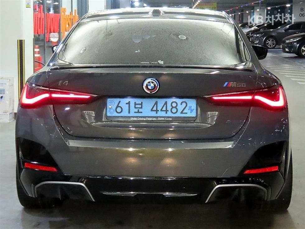 BMW i4M50 Pro - 5