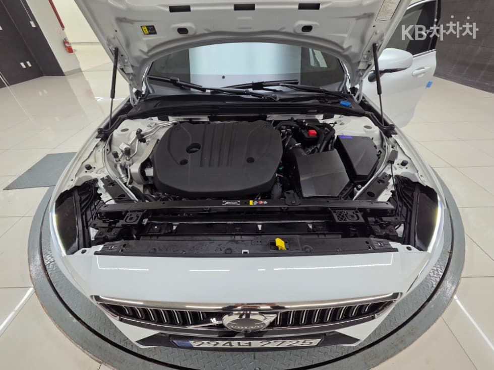 Volvo S60 3rd Gen2.0 B5 Ultimate Bright - 6