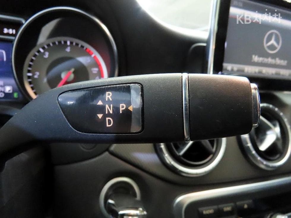 Mercedes-Benz CLA클래스CLA200 CDI C117 - 9