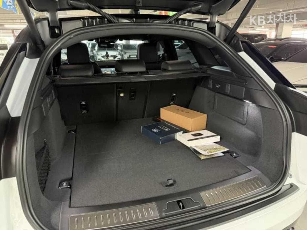 Land Rover Range Rover 벨라P400 Dynamic HSE - 13