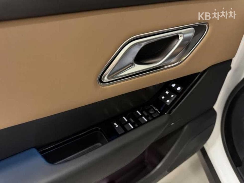 Land Rover Range Rover 벨라P400 Dynamic HSE - 17