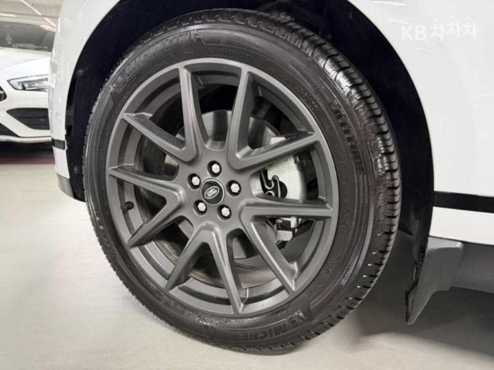 Land Rover Range Rover 벨라P400 Dynamic HSE - 18