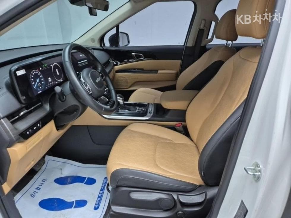 Kia Carnival 4th generationD2.2 9-seater Prestige - 12