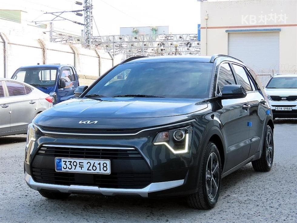 Kia The All New Niro 1.6 HEV Prestige - Image 1