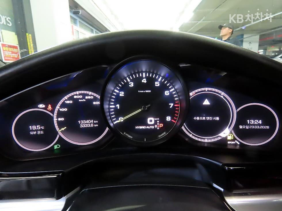 Porsche 파나메라 (971)2.9 4 E-Hybrid Standard - 9