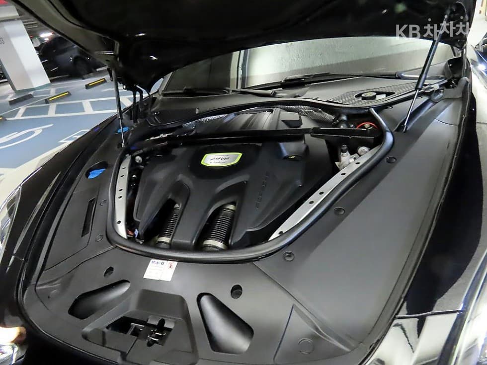 Porsche 파나메라 (971)2.9 4 E-Hybrid Standard - 18