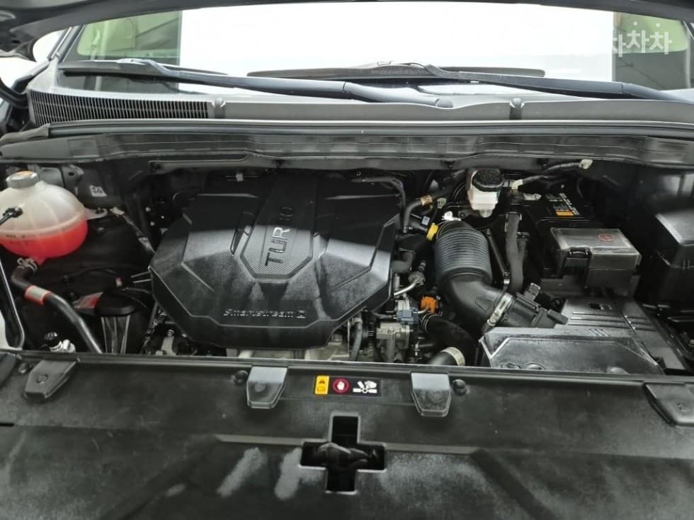 Kia Carnival 4th generationD2.2 9-seater Signature - 5