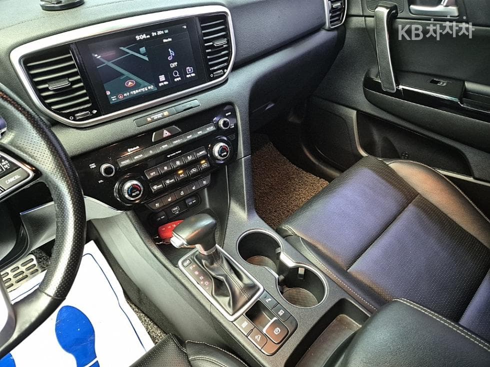 Киа Sportage 더 볼드2.0 Дизел 2WD Местен텔리전트 - 10