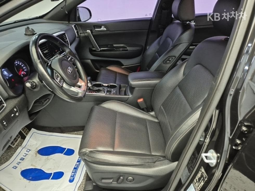 Киа Sportage 더 볼드2.0 Дизел 2WD Местен텔리전트 - 11