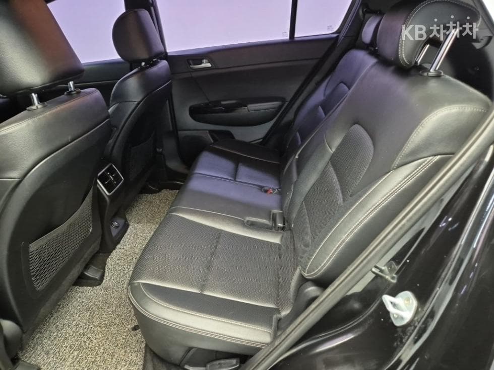 Киа Sportage 더 볼드2.0 Дизел 2WD Местен텔리전트 - 12