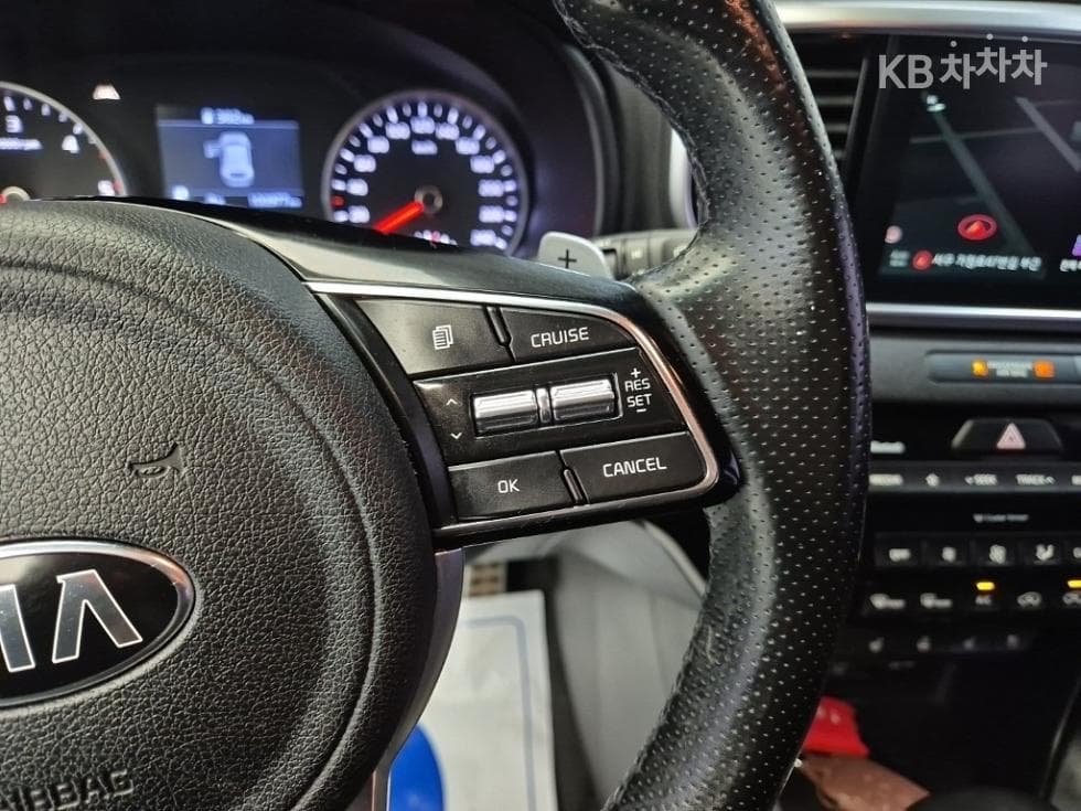 Киа Sportage 더 볼드2.0 Дизел 2WD Местен텔리전트 - 15