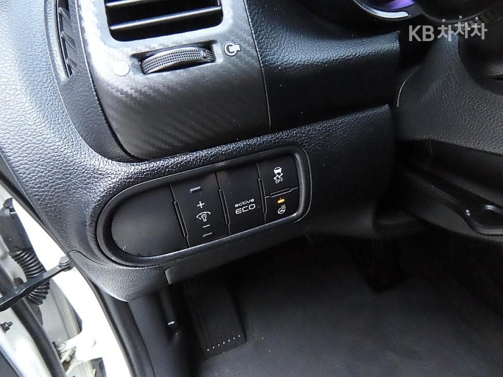 Kia K3Trendy - 12
