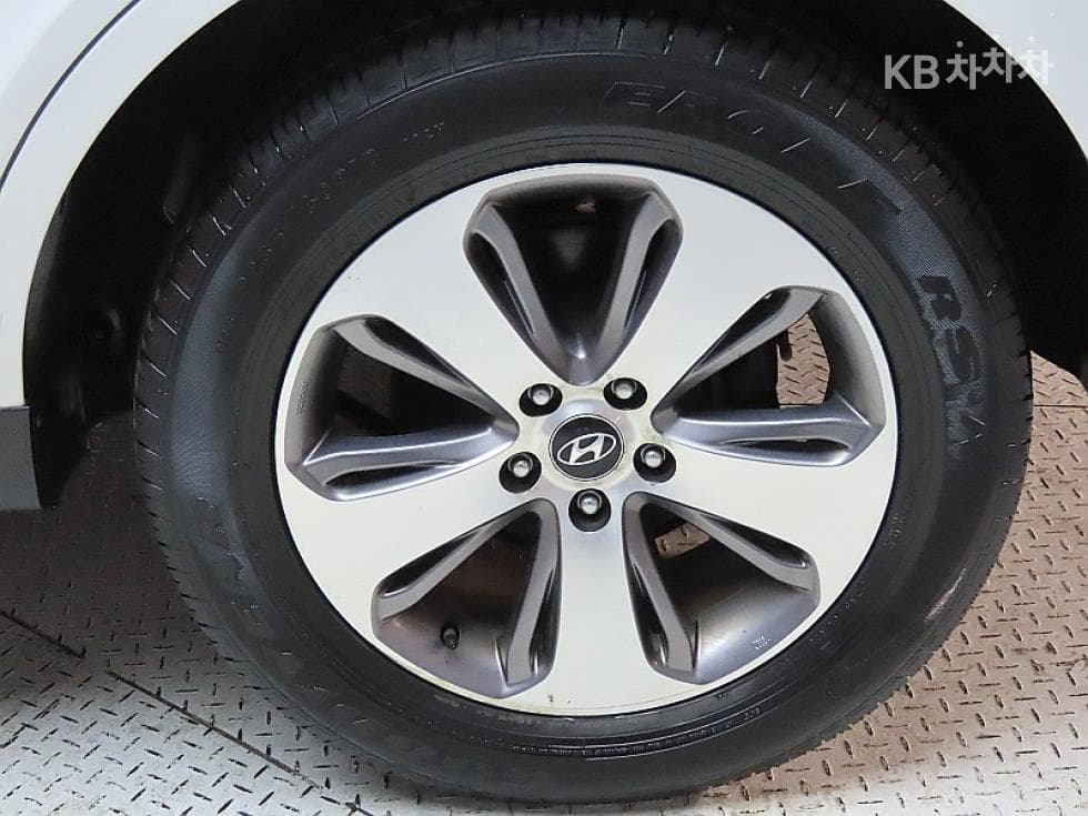 Hyundai Santa Fe CM2WD(2.0 e-VGT) MLX Luxury - 20
