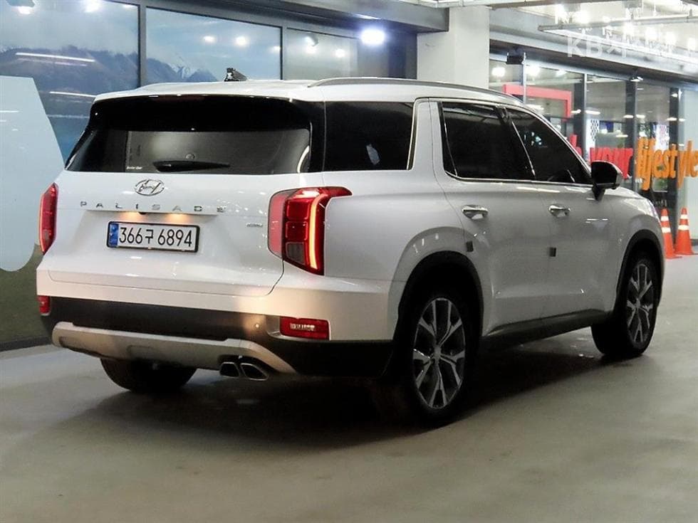 Хюндай Palisade2.2 Дизел 7-местен (Лимузин) AWD Престиж - 4