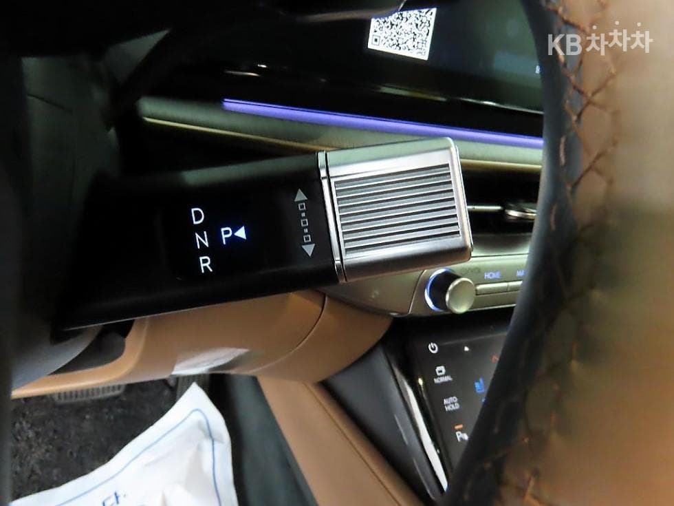 Hyundai The All New Grandeur (Azera) Hybrid1.6 Turbo Gasoline Calligraphy - 10