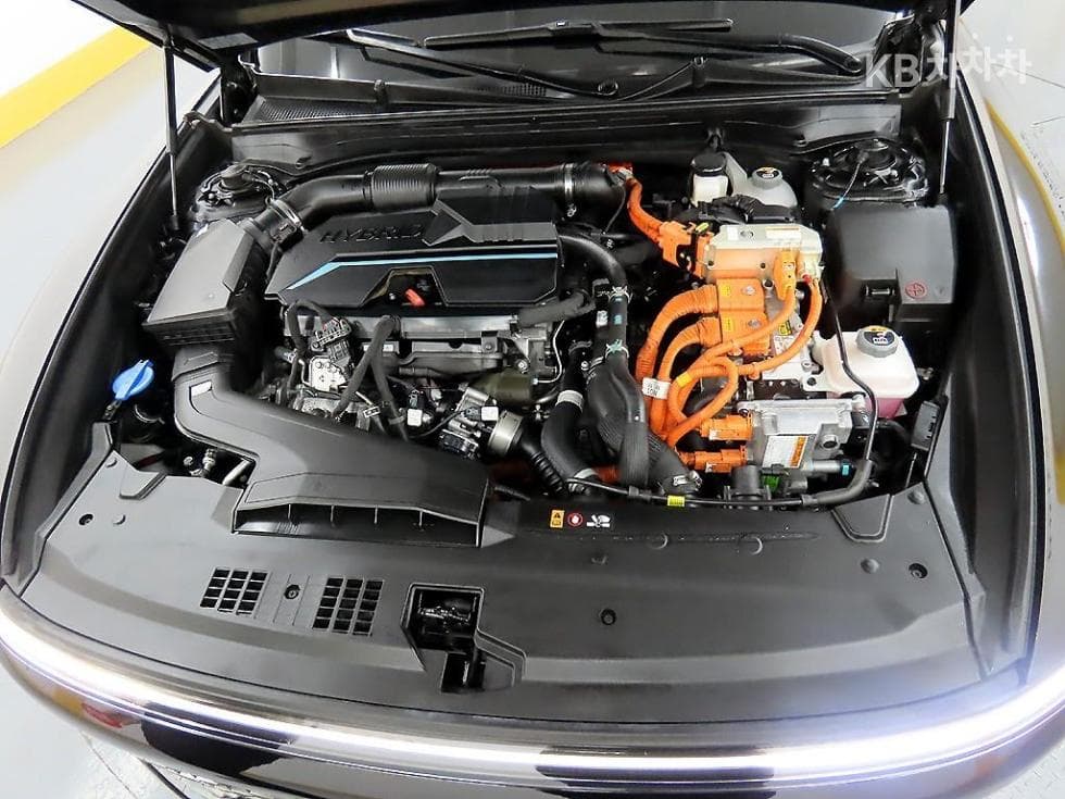 Hyundai The All New Grandeur (Azera) Hybrid1.6 Turbo Gasoline Calligraphy - 19
