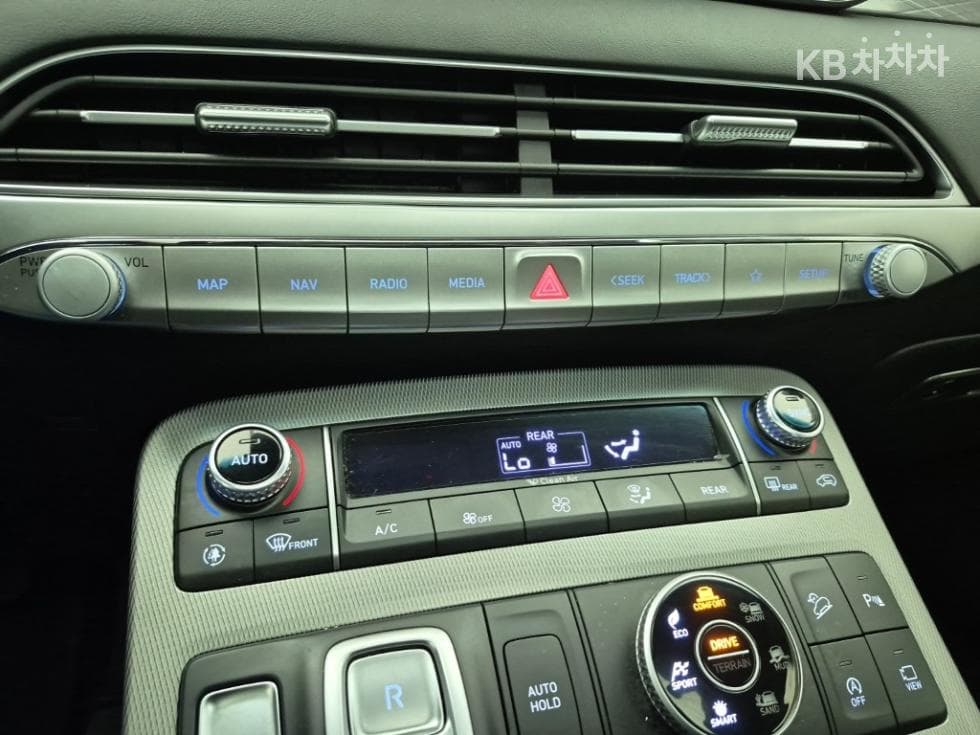 Hyundai Palisade2.2 Diesel 7-seater (Limousine) AWD Prestige - 10