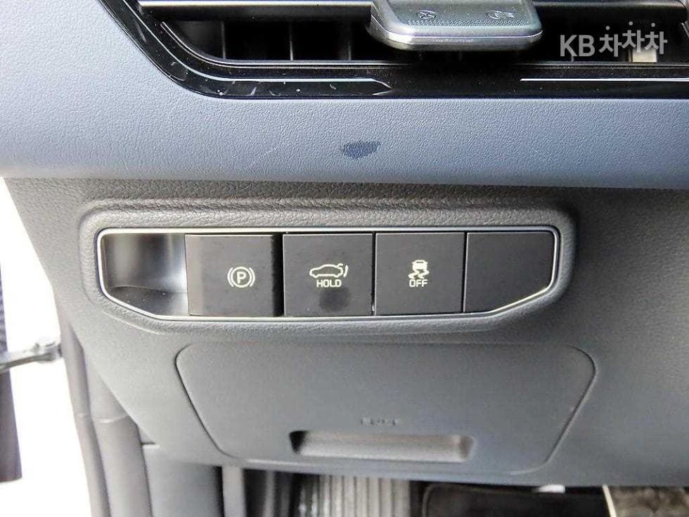 Kia The New (facelift) K83.5 Gasoline 시그니쳐 - 13