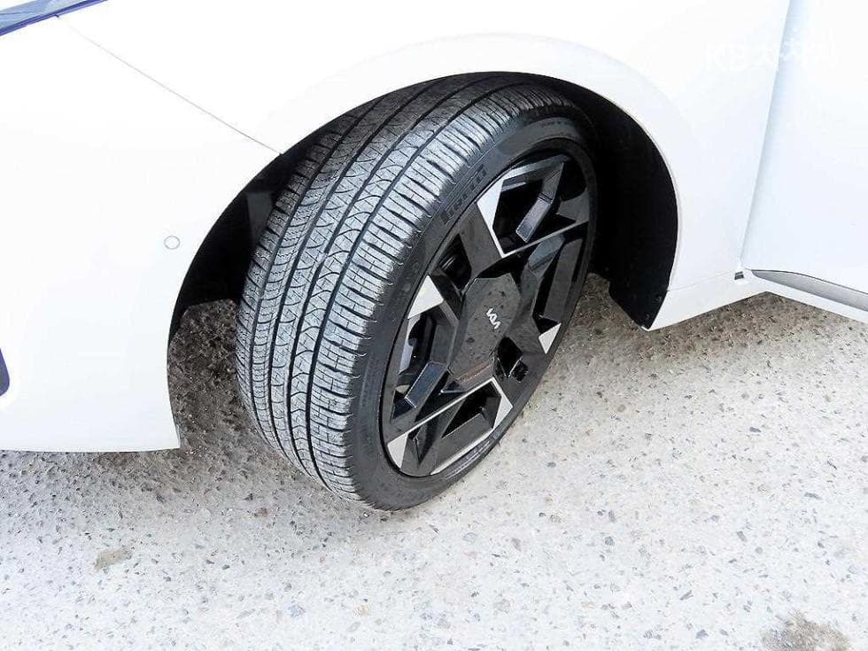 Kia The New (facelift) K83.5 Gasoline 시그니쳐 - 20