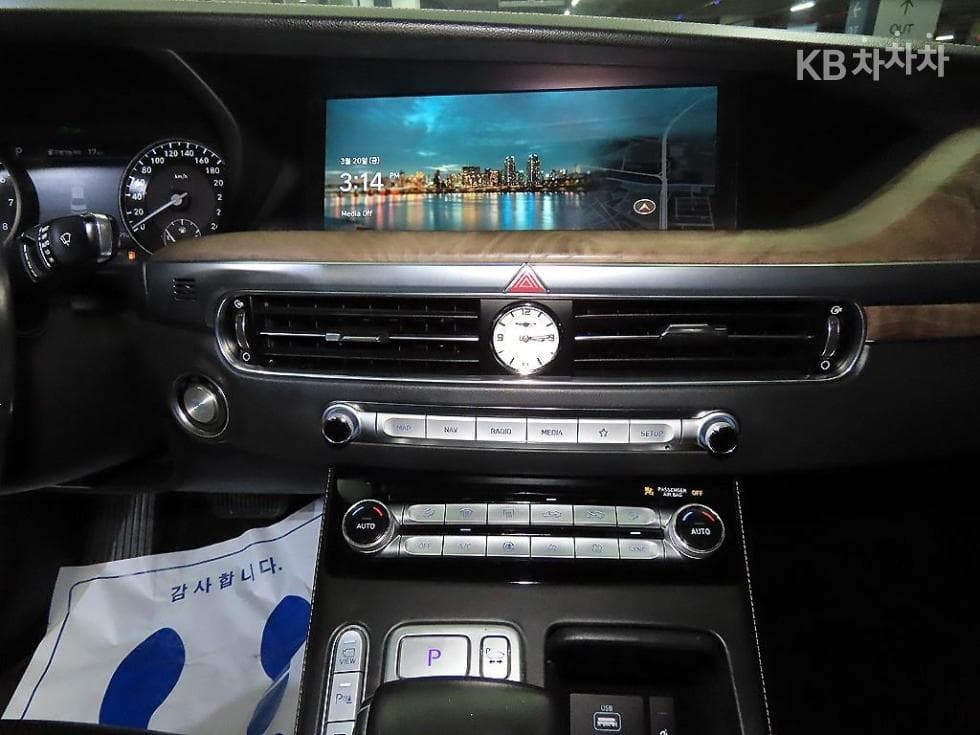 Genesis G903.8 GDi AWD Luxury - 11