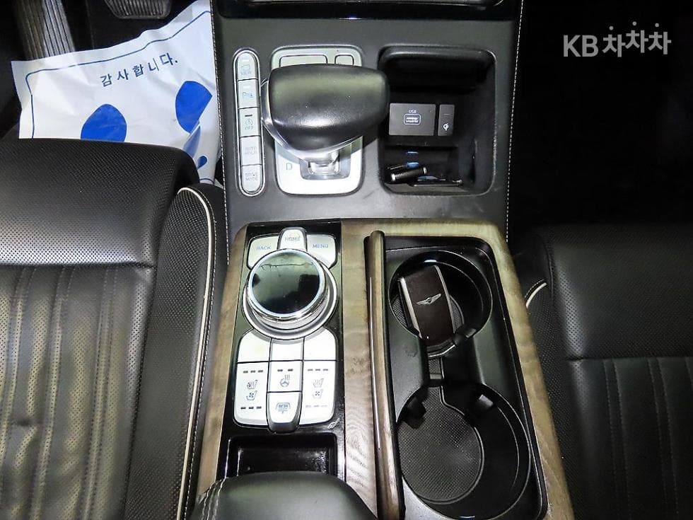 Genesis G903.8 GDi AWD Luxury - 12