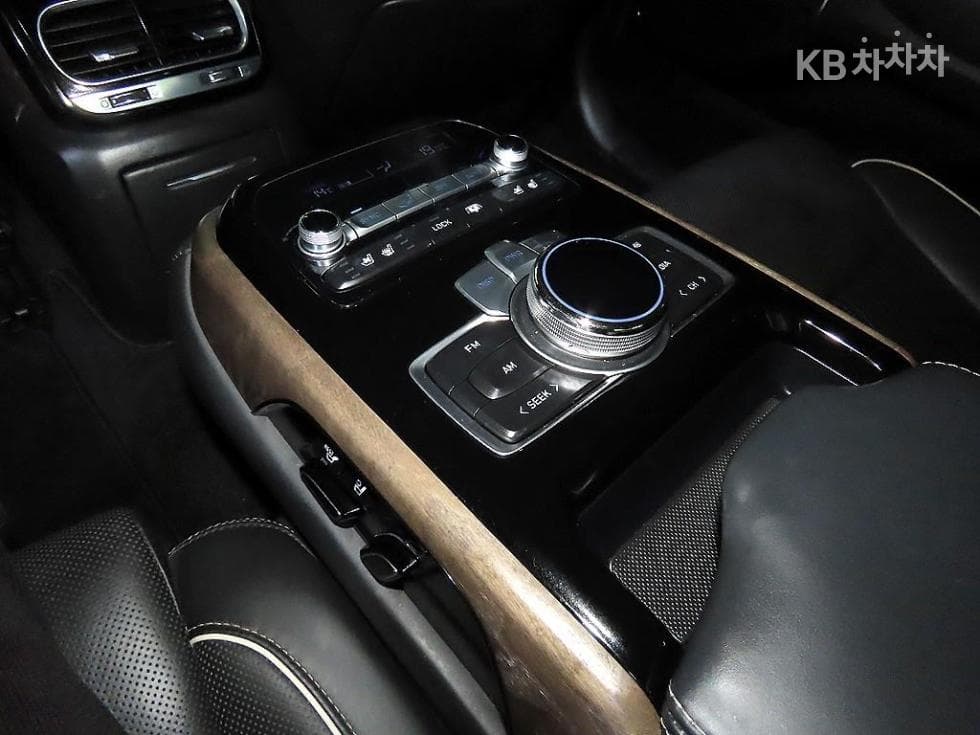 Genesis G903.8 GDi AWD Luxury - 14