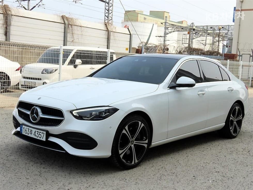 Mercedes-Benz C-Class 6세대(W206) C300 4Matic Avantgarde - Image 1