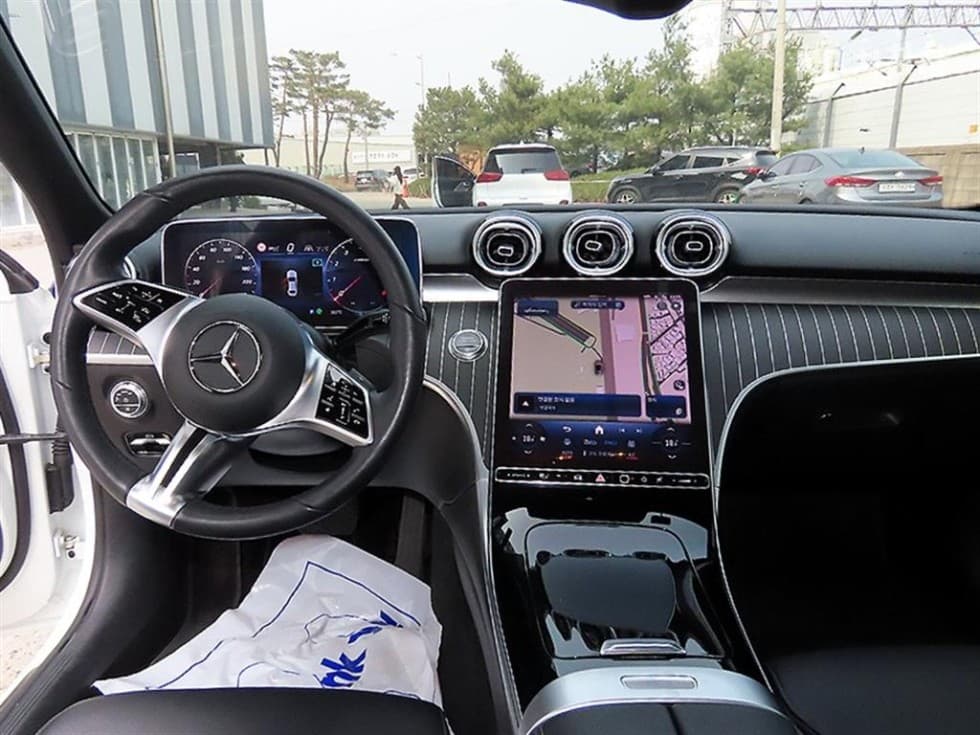 Mercedes-Benz C-Class 6세대(W206)C300 4Matic Avantgarde - 7