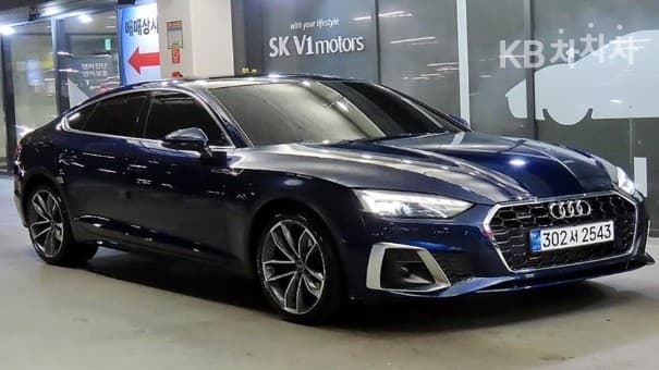 Audi A5(8W6) 40 TFSI Quattro Sportback Premium - Image 1