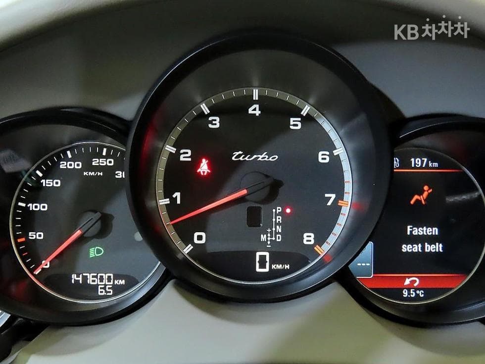 Porsche New Cayenne(958)4.8 Turbo 958 - 9