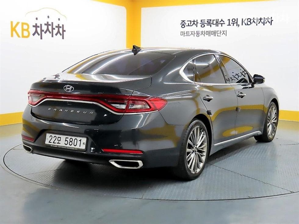 Hyundai Grandeur (Azera)IG2.4 Premium Special (special feature/edition) - 4