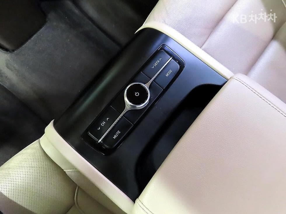Hyundai Grandeur (Azera)IG2.4 Premium Special (special feature/edition) - 14