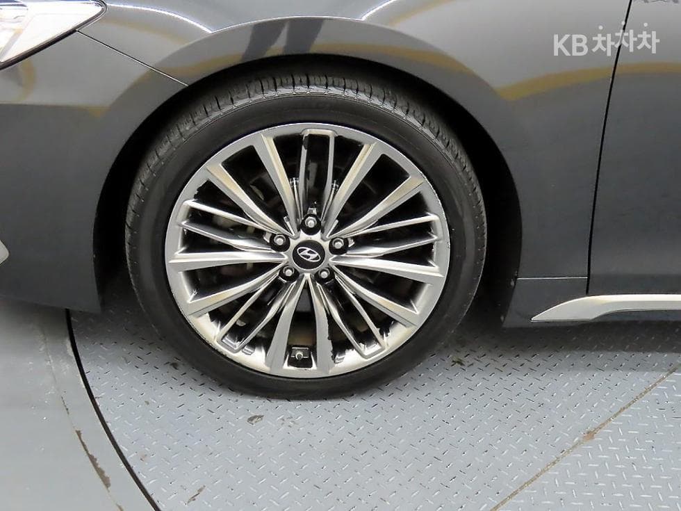 Hyundai Grandeur (Azera)IG2.4 Premium Special (special feature/edition) - 20