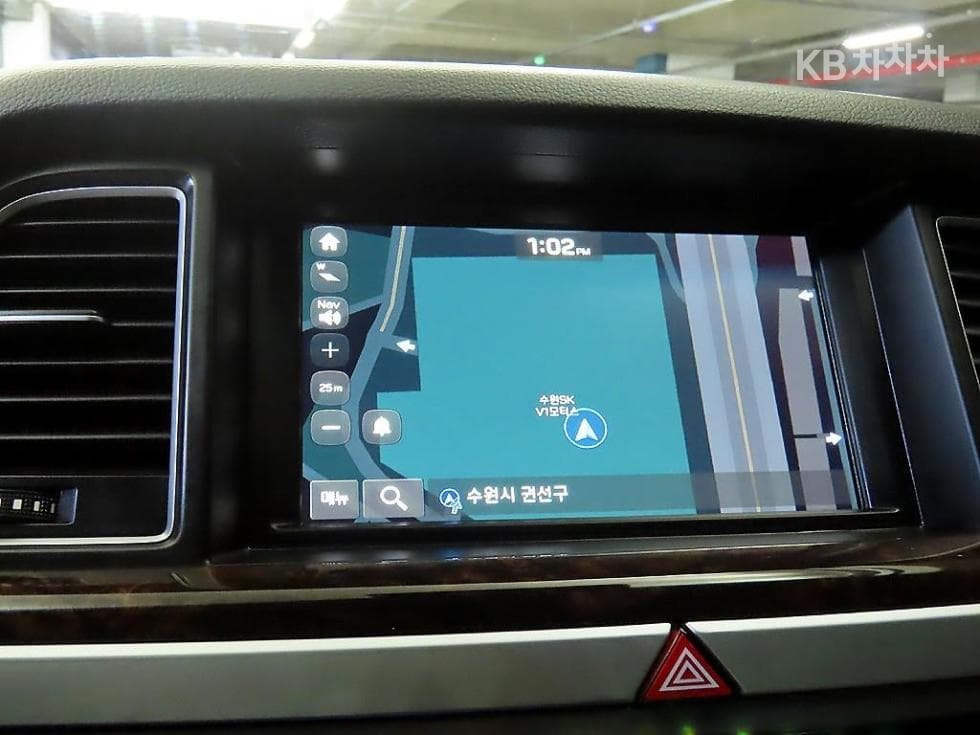 Hyundai GenesisDHG330 Modern - 13